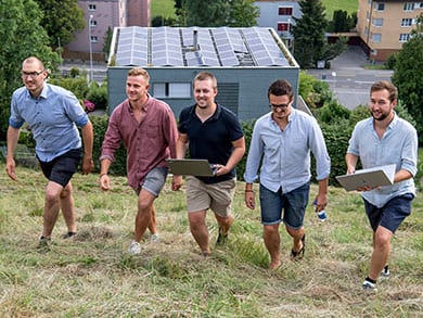 Die Jungingenieure von zevvy wollen Solaranlagen auf dem Dach rentabler machen.